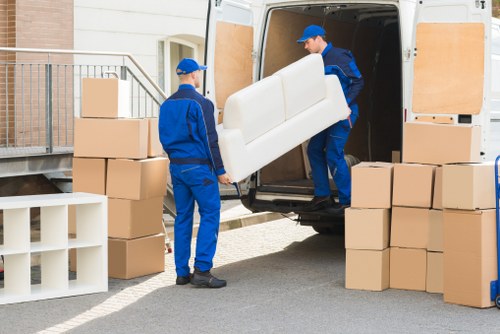 Local removal van service for Berrylands residential and business customers