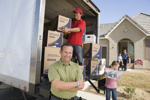 Berrylands residential moving service for furniture and boxes