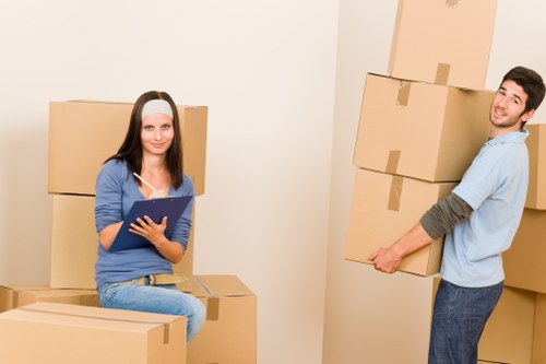 Local office removals van handling access challenges in Berrylands